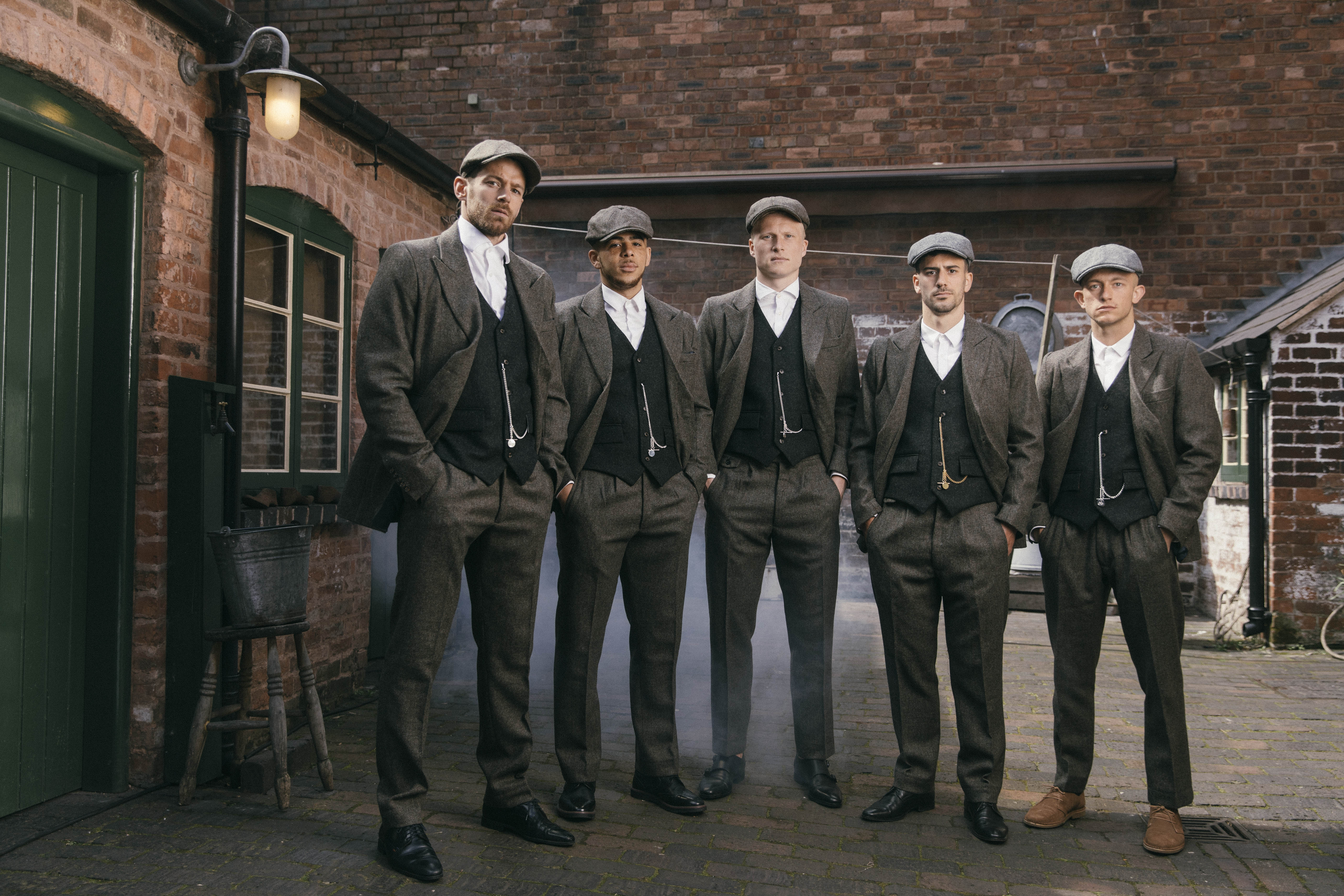 How To Dress Like Peaky Blinders